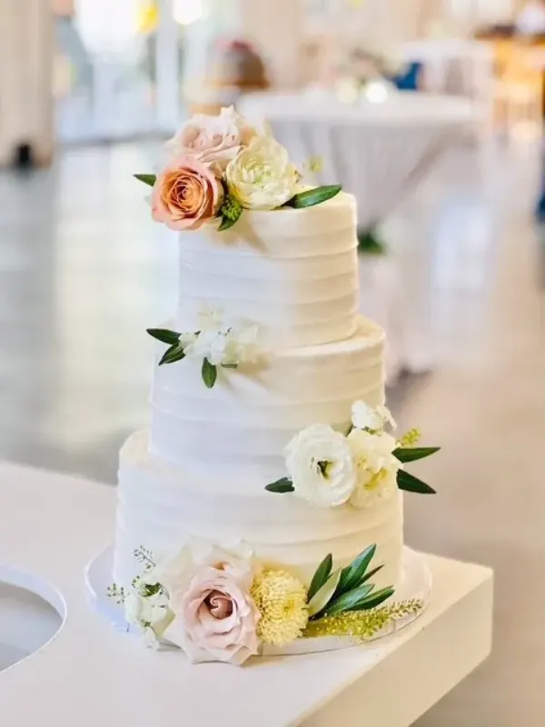 Jared and Amy Wedding Cake 2024
