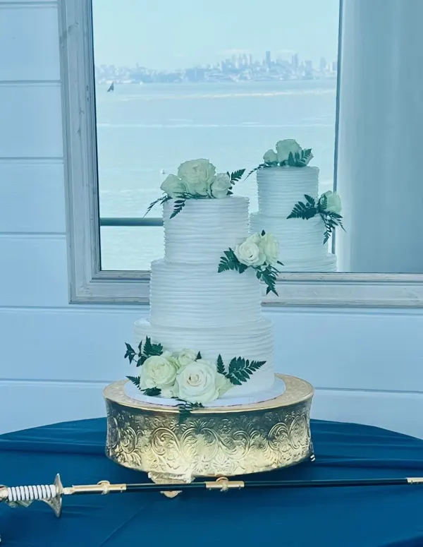 Madeleine and Duane Wedding Cake 2023