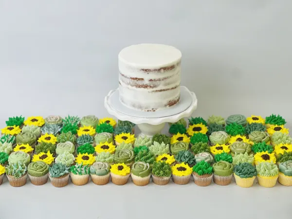 Christina Wedding Cake and Mini Cupcakes 2022