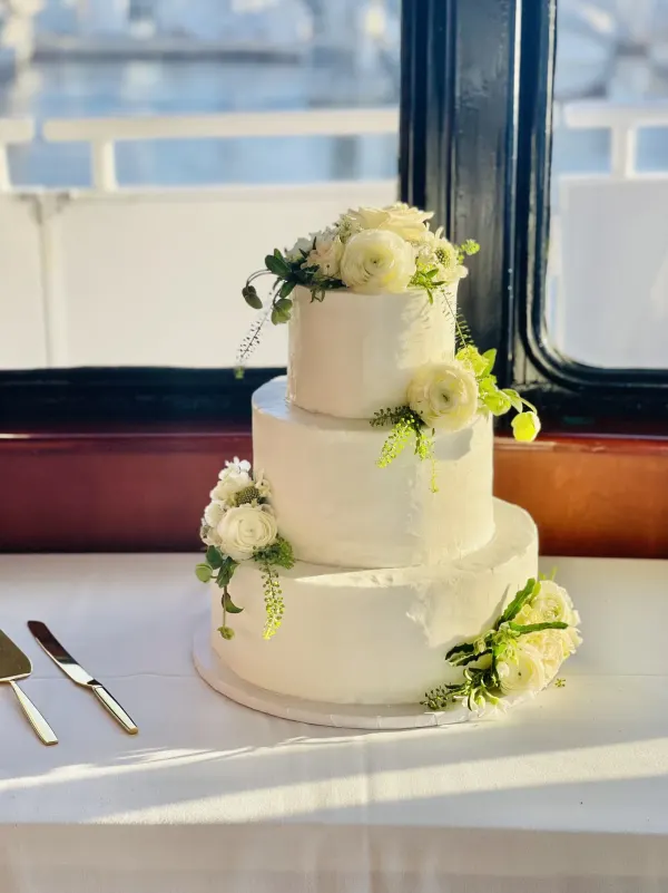 Laura D Wedding Cake 2021