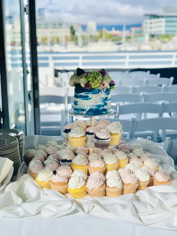 Desiree Wedding Cake and Cupcakes 2021