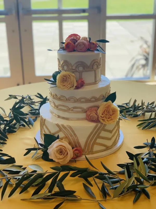 Robin Wedding Cake 2020