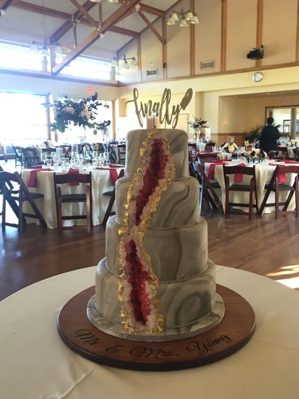 Lindsay Wedding Cake 2018