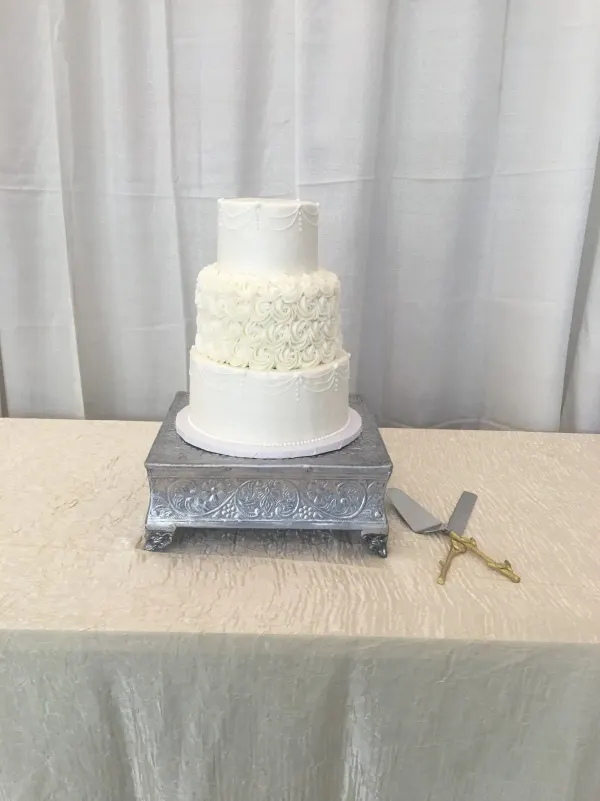 Yvonne wedding Cake 2017